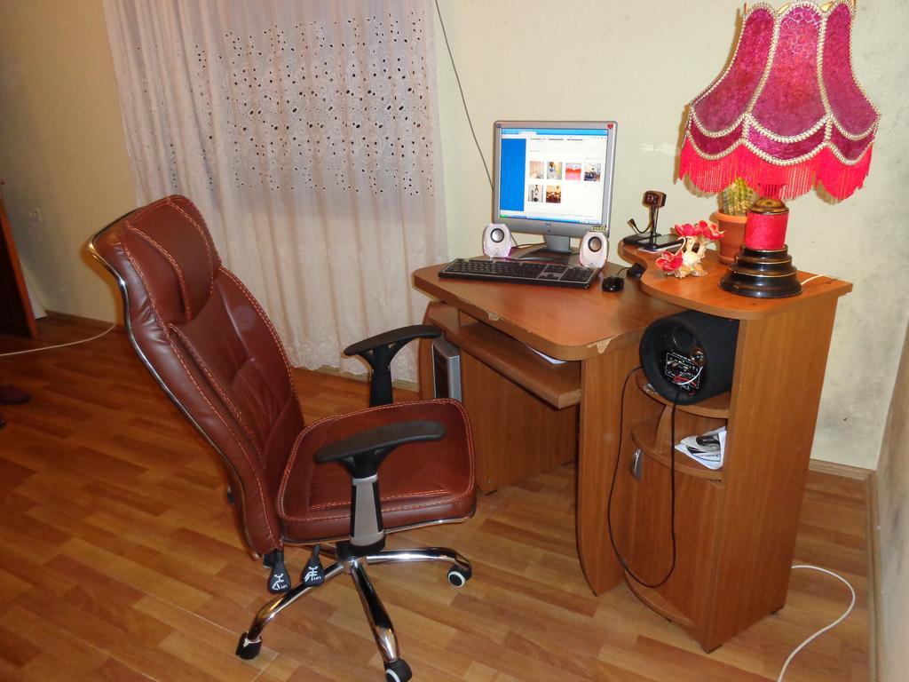 Private House In Batumi Hotel Phòng bức ảnh